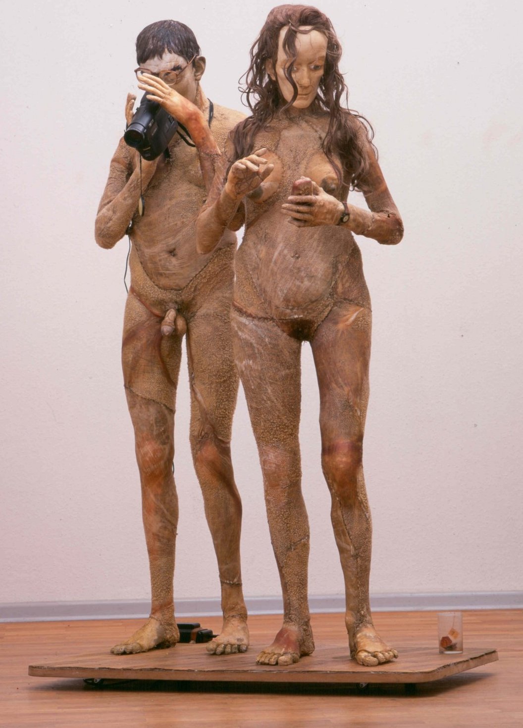 Pawel and Monika sculpture